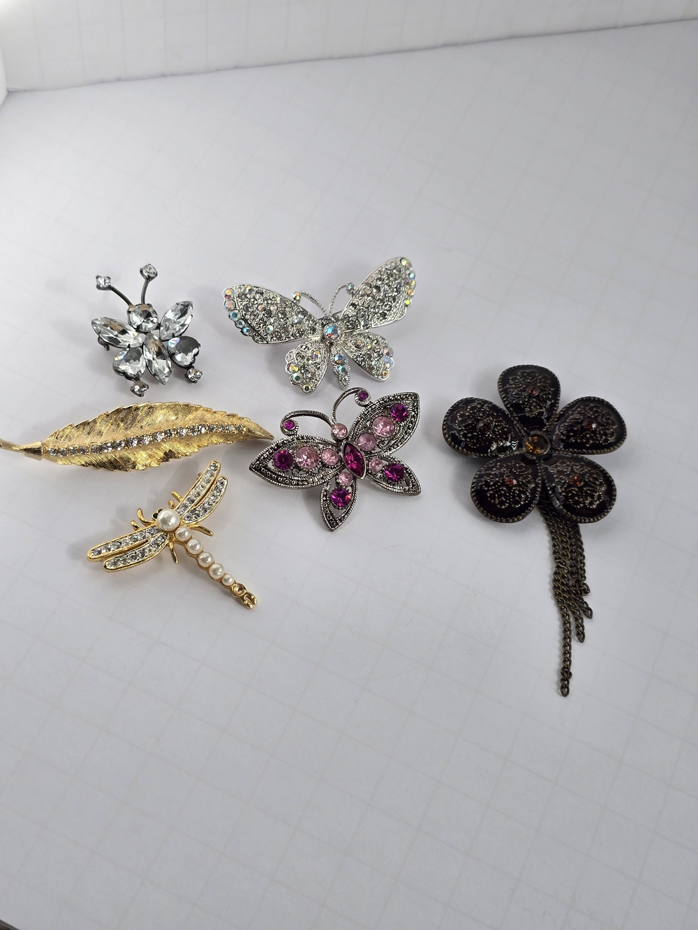 Vintage Brooch Lot Of 6 Butterflies Dragonfly Flower Leaf - Picture 3 of 13